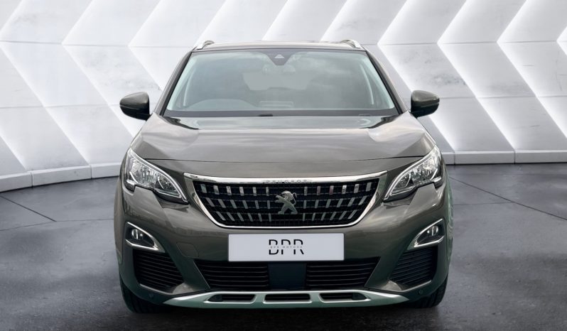 
								PEUGEOT 3008 full									
