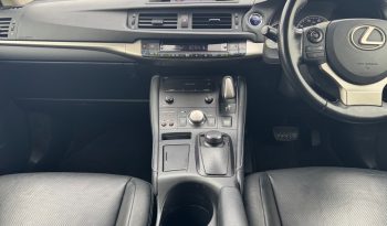 
										LEXUS CT200 full									