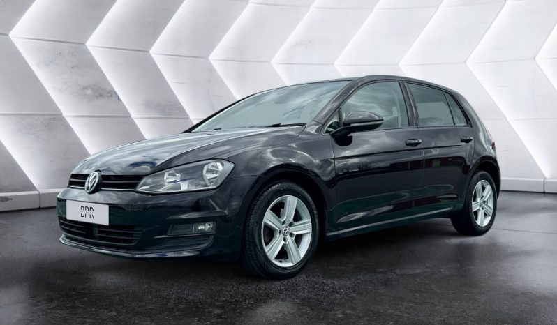 
								Volkswagen Golf full									