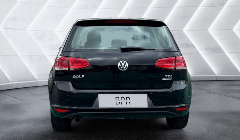 
								Volkswagen Golf full									