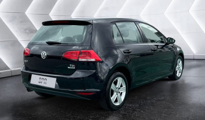 
								Volkswagen Golf full									