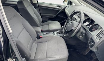 
										Volkswagen Golf full									