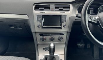 
										Volkswagen Golf full									