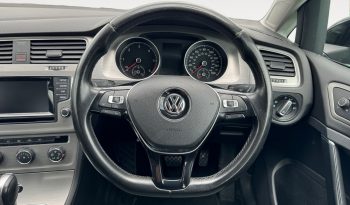 
										Volkswagen Golf full									