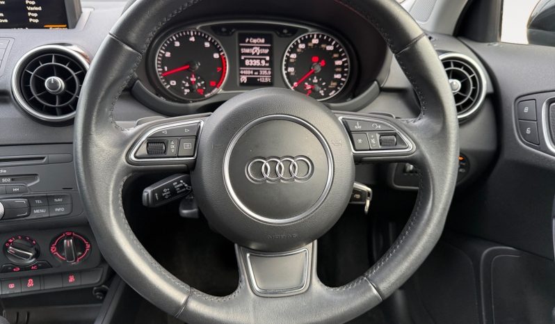 
								Audi A1 full									