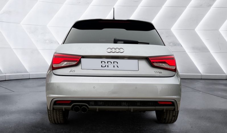 
								Audi A1 full									