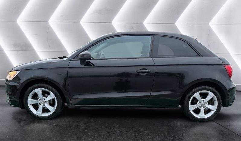
								AUDI A1 full									