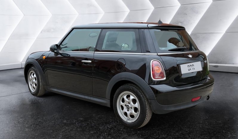 
								Mini Cooper full									