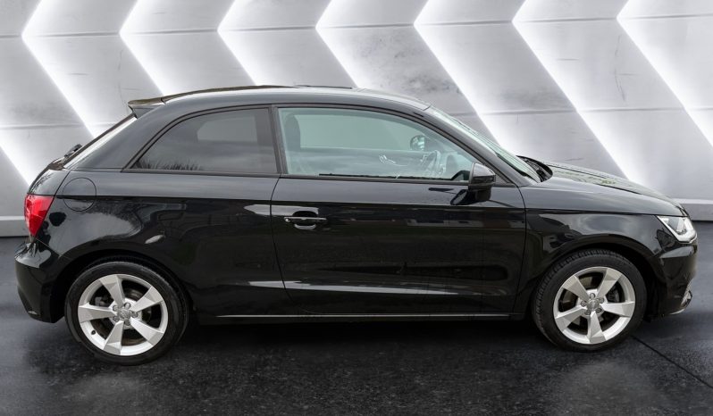 
								Audi A1 full									