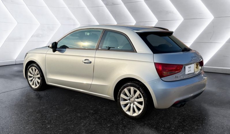 
								Audi A1 full									