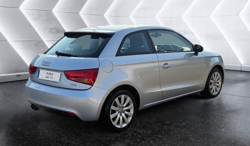 
								Audi A1 full									