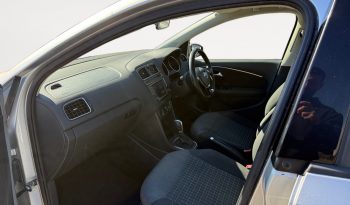 
										VOLKSWAGEN POLO full									