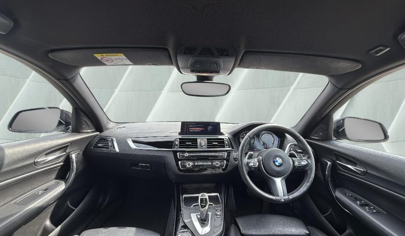 
								BMW 1 SERIES full									