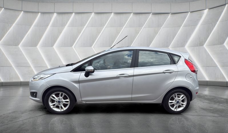 
								FORD FIESTA full									