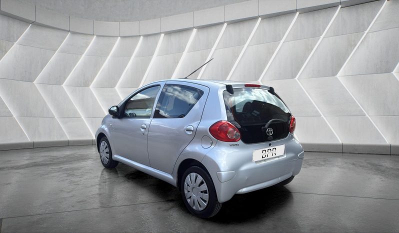 
								TOYOTA AYGO full									