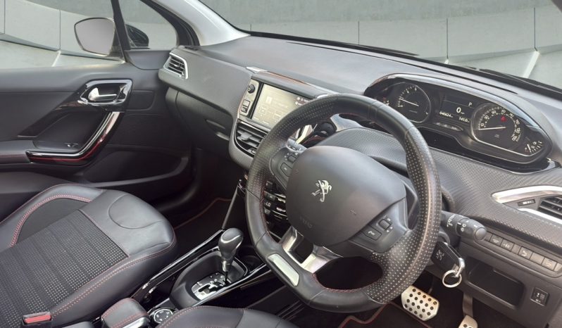 
								PEUGEOT 2008 full									