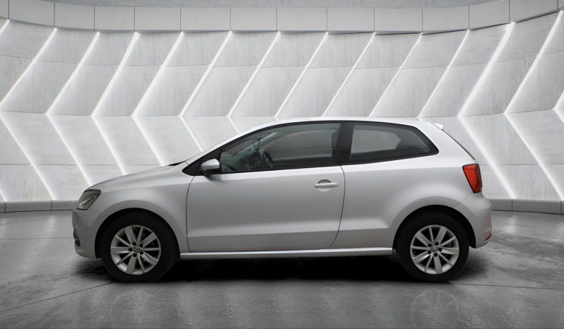 
								VOLKSWAGEN POLO full									