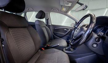 
										VOLKSWAGEN POLO full									