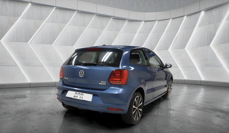 
								VOLKSWAGEN POLO full									