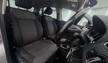 
										Volkswagen Polo full									