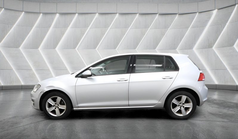 
								VOLKSWAGEN GOLF full									