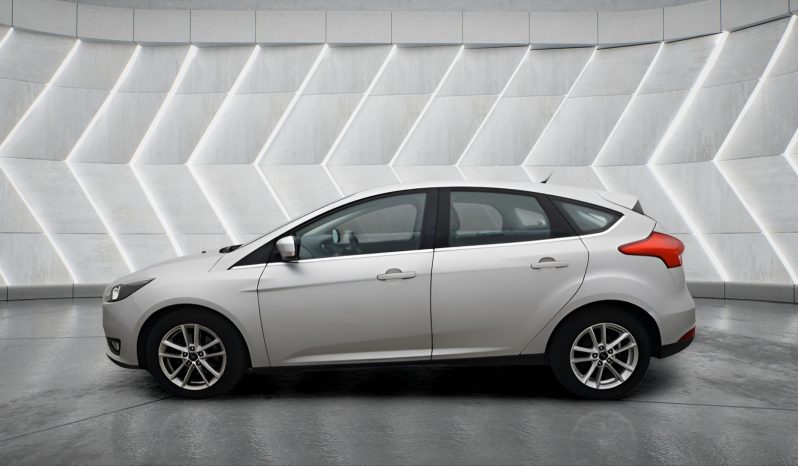 
								FORD FOCUS full									
