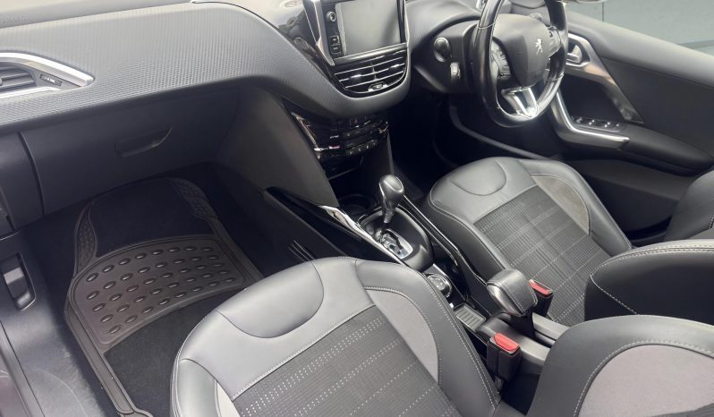 
								PEUGEOT 2008 full									