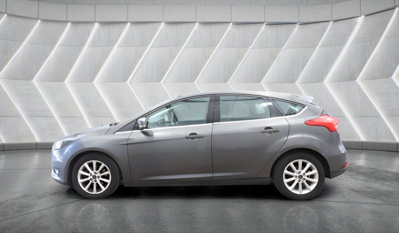 
								FORD FOCUS full									