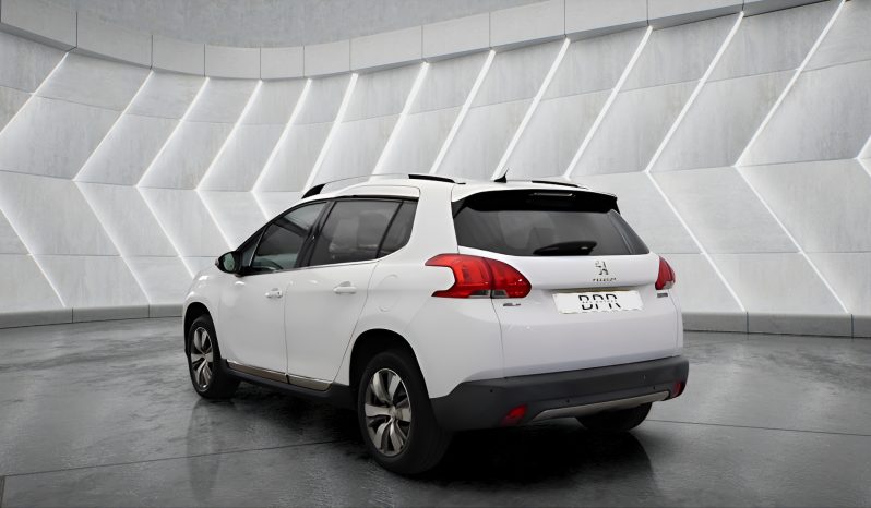 
								PEUGEOT 2008 full									