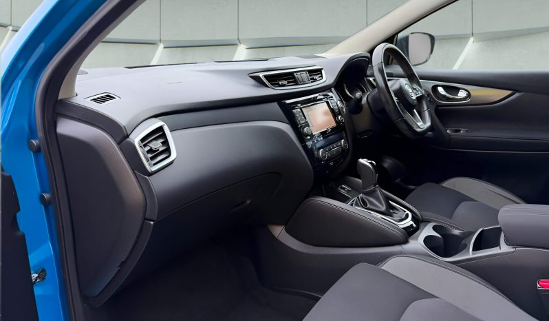 
								NISSAN QASHQAI full									