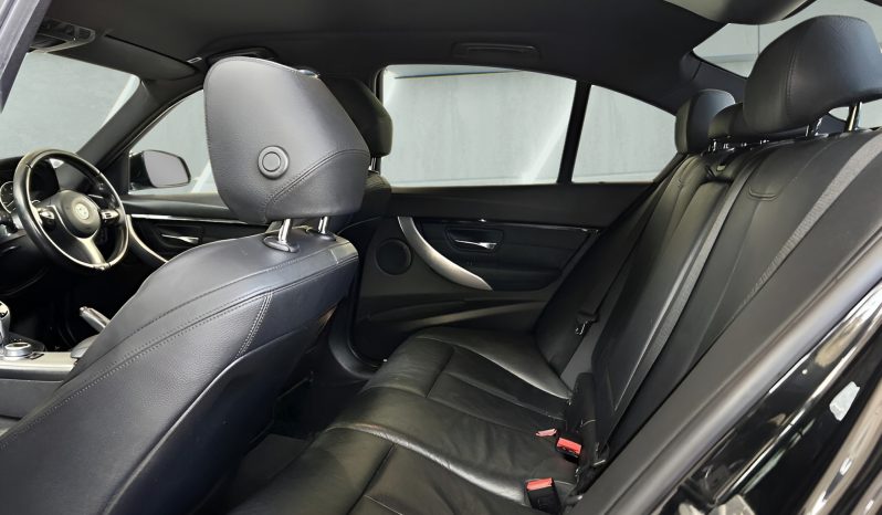 
								BMW 3 SERIES full									