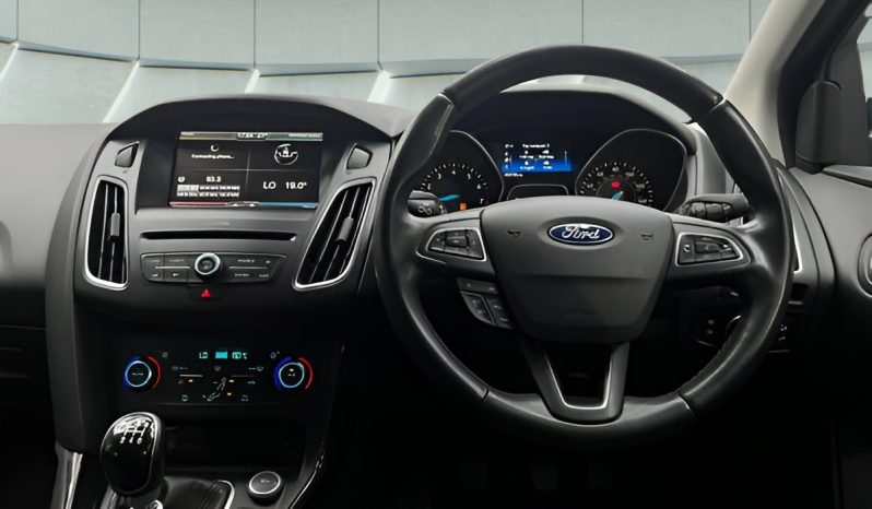 
								FORD FOCUS full									