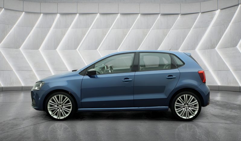 
								VOLKSWAGEN POLO full									