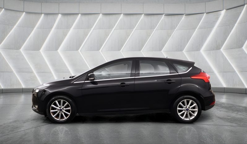 
								FORD FOCUS full									