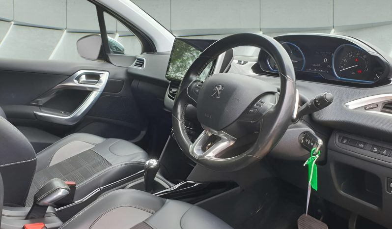 
								PEUGEOT 2008 full									