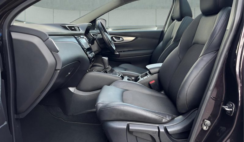 
								NISSAN QASHQAI full									