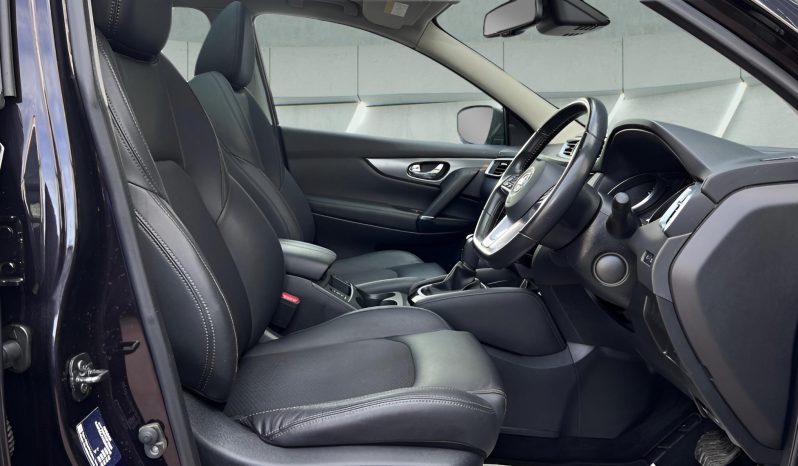 
								NISSAN QASHQAI full									