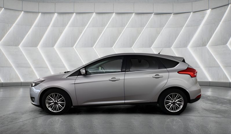 
								FORD FOCUS full									