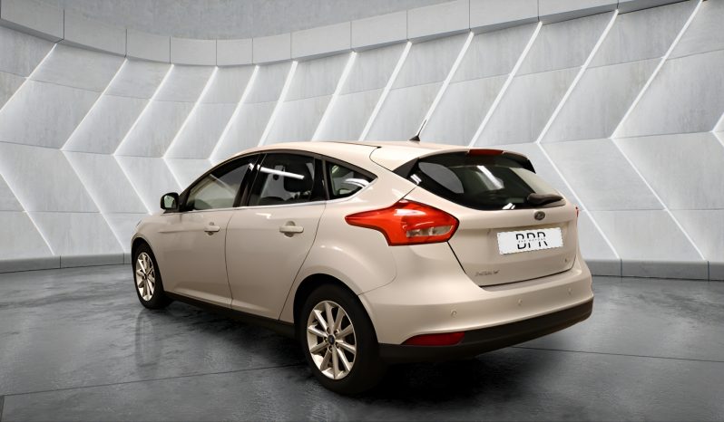 
								FORD FOCUS full									