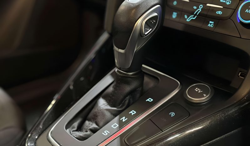 
								FORD FOCUS full									