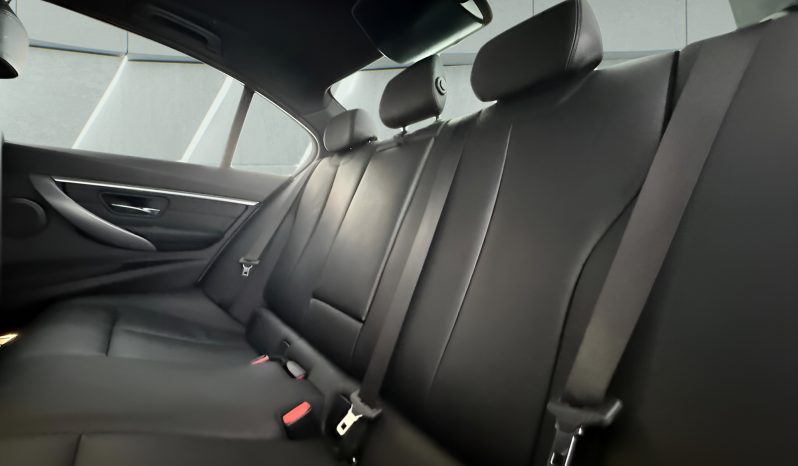 
								BMW 3 SERIES full									