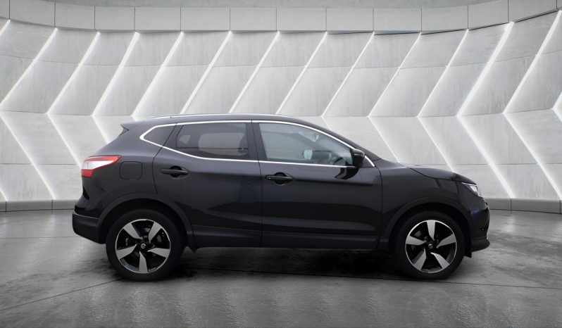 
								NISSAN QASHQAI full									