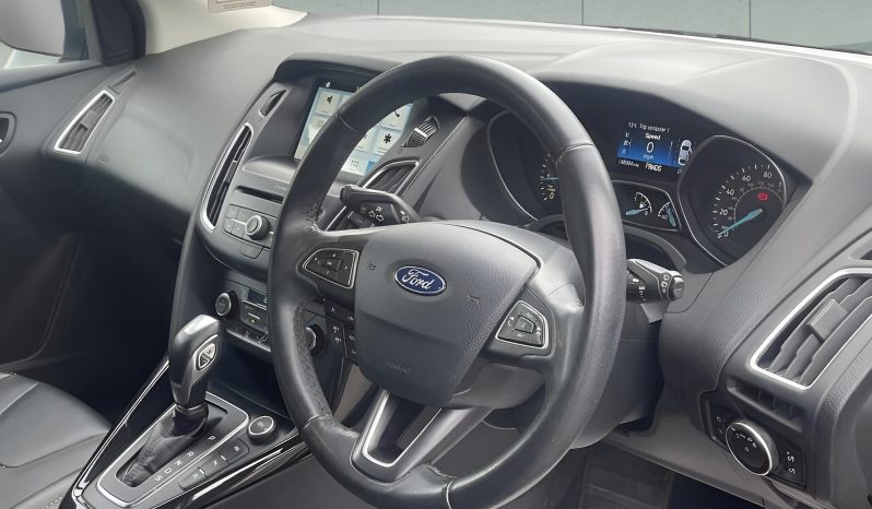 
								FORD FOCUS full									