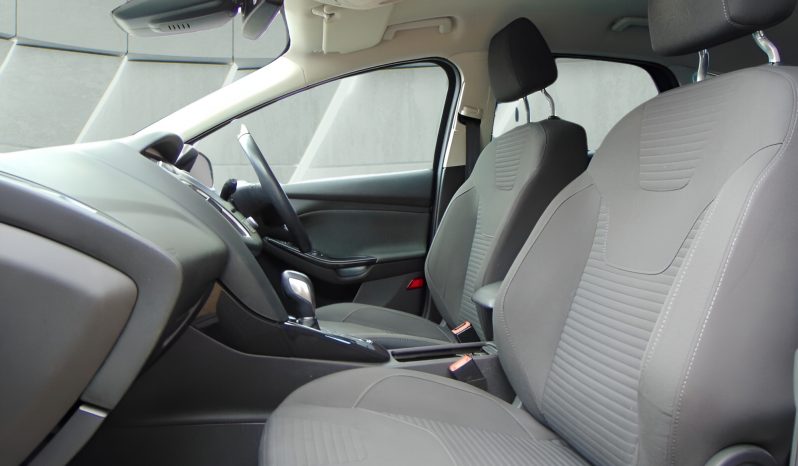 
								FORD FOCUS full									