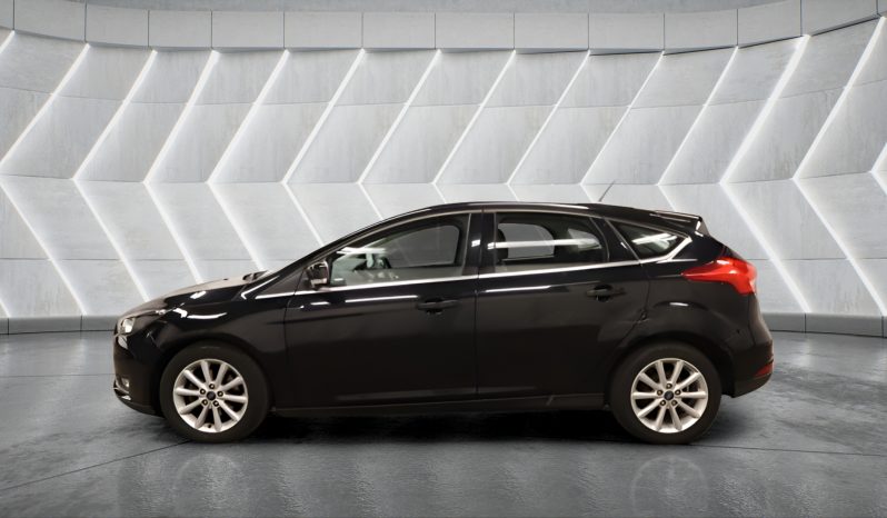 
								FORD FOCUS full									