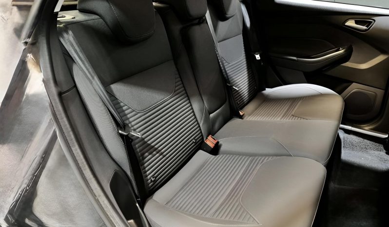 
								FORD FOCUS full									