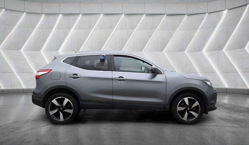 
								NISSAN QASHQAI full									