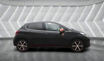 
										PEUGEOT 208 full									