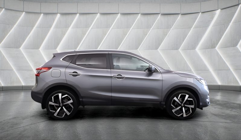 
								NISSAN QASHQAI full									
