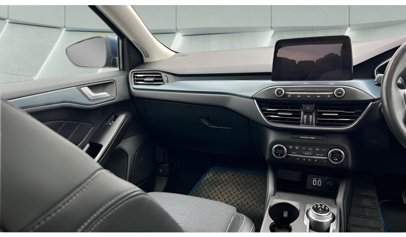 
								FORD FOCUS full									